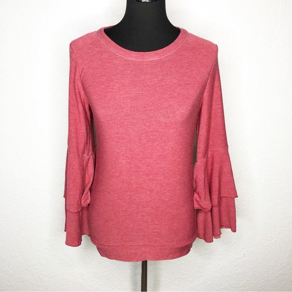 Chaser red ruffle sleeve knit top size 14